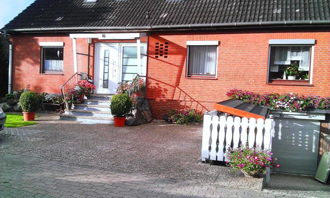 Ferienwohnung Muus Rudolf Rettin Exterior foto